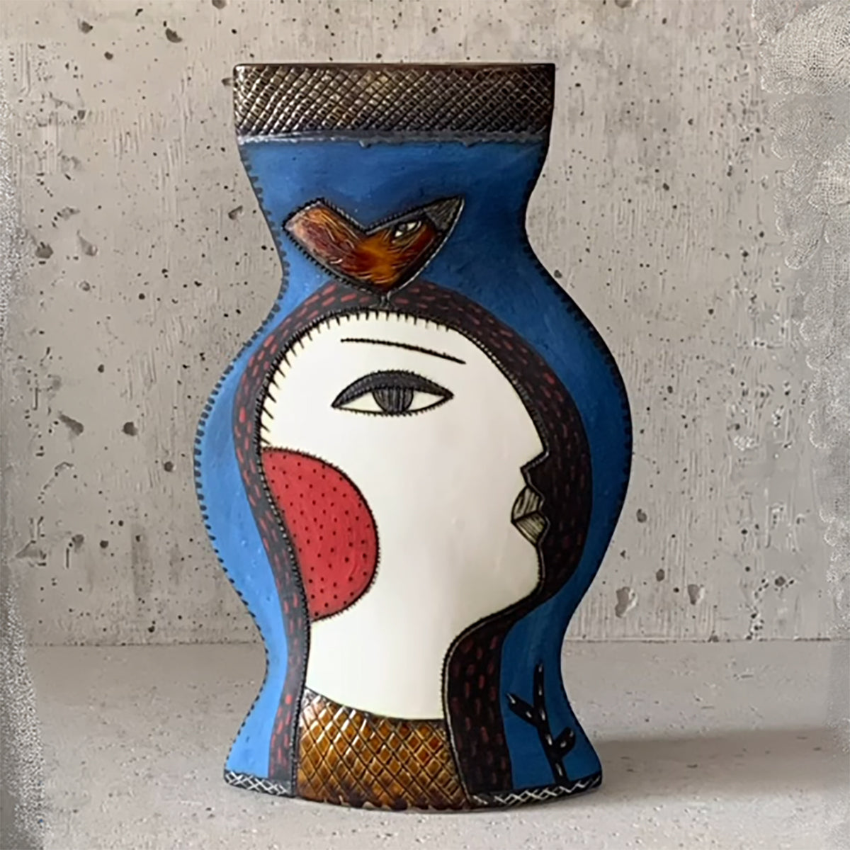 Midnight portrait vessel