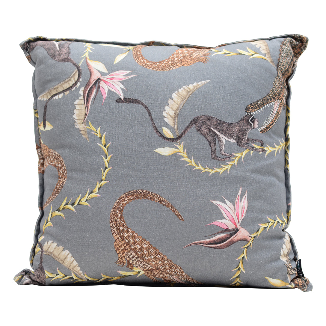Cocodrile cushion