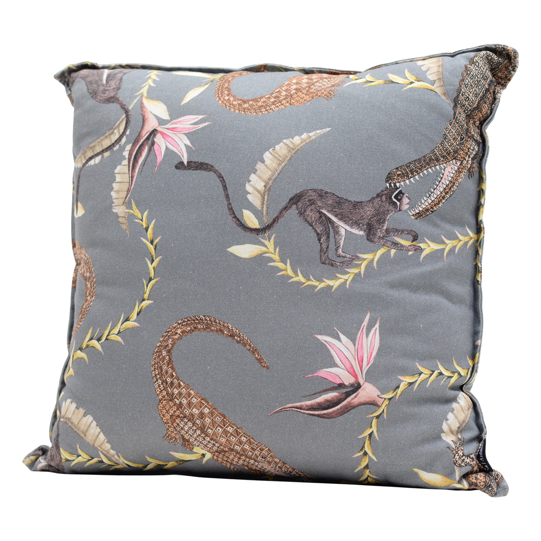 Cocodrile cushion