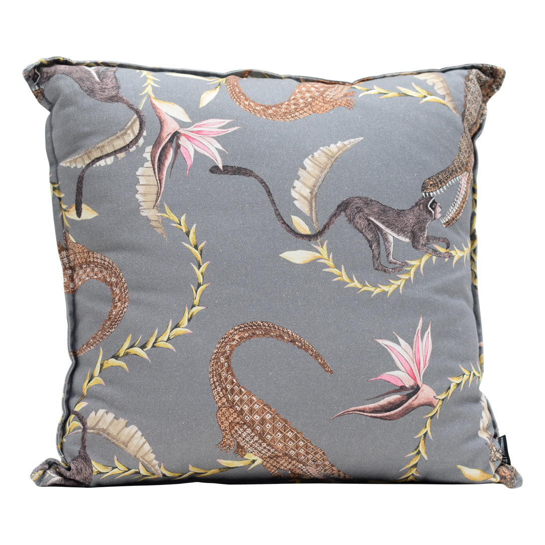 Cocodrile cushion