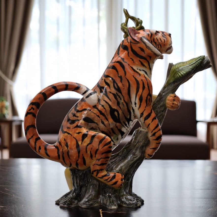Tiger teapot