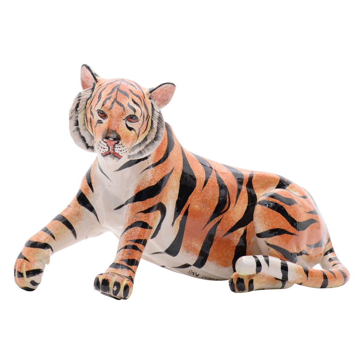 Tiger sculpture