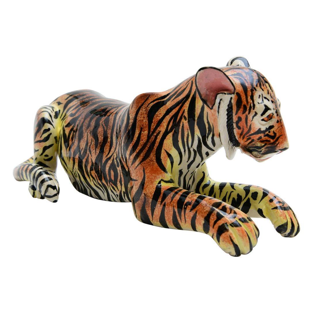 Tiger sculpture
