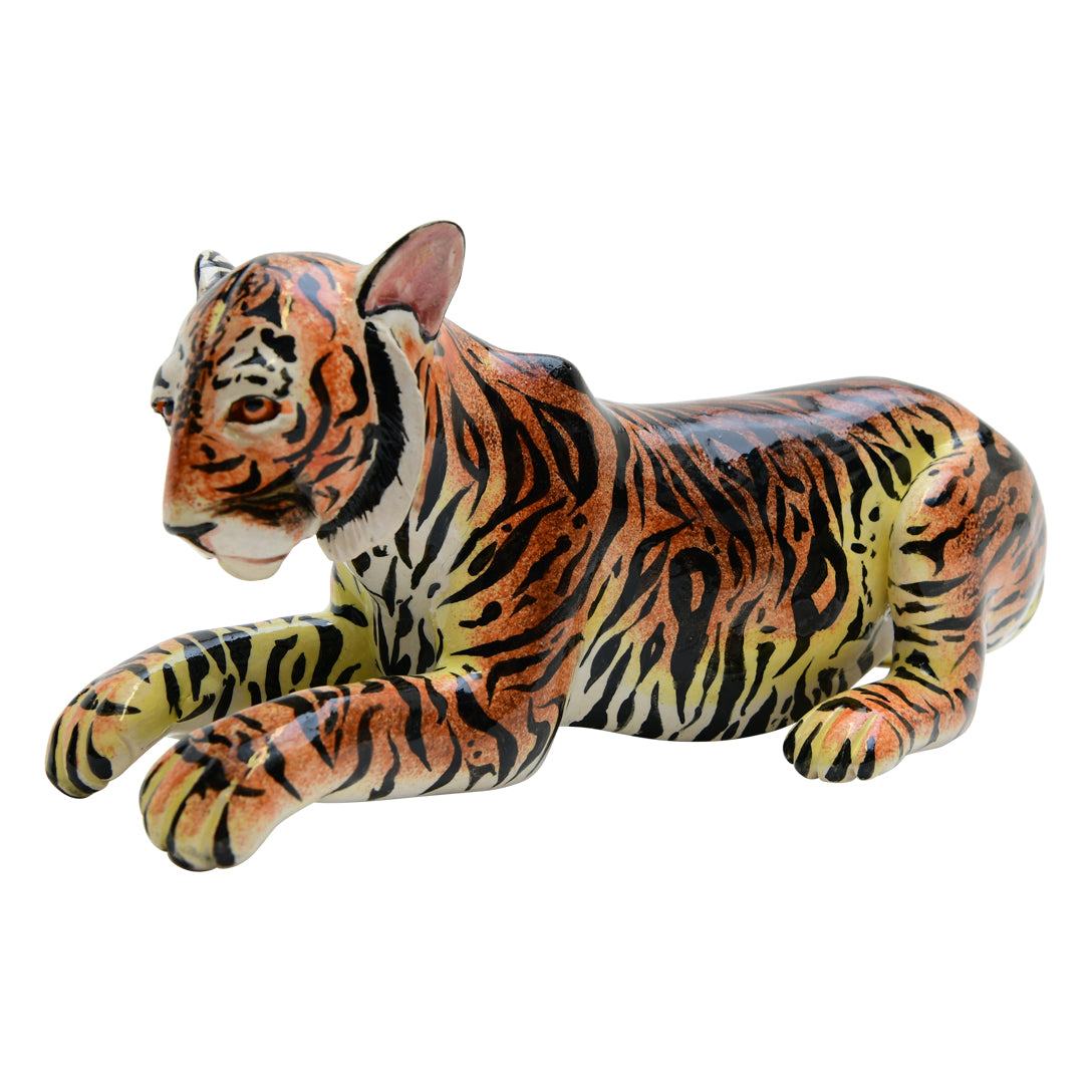 Tiger sculpture