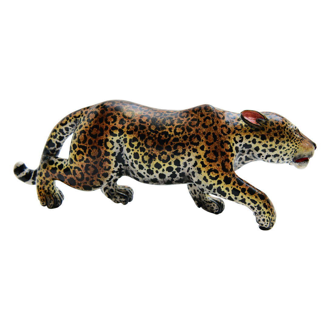 Leopard sculpture