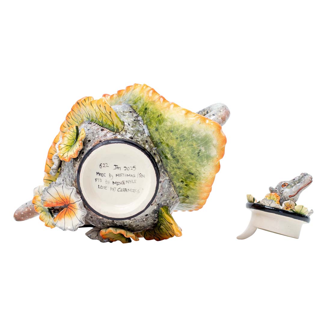 Hippo & water lily teapot