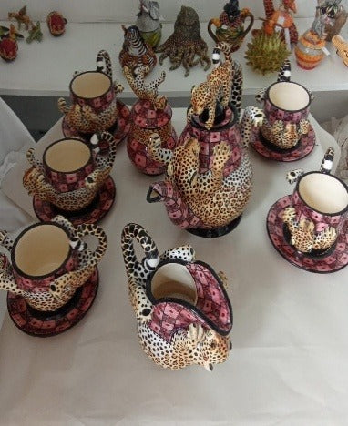 Leopard tea set