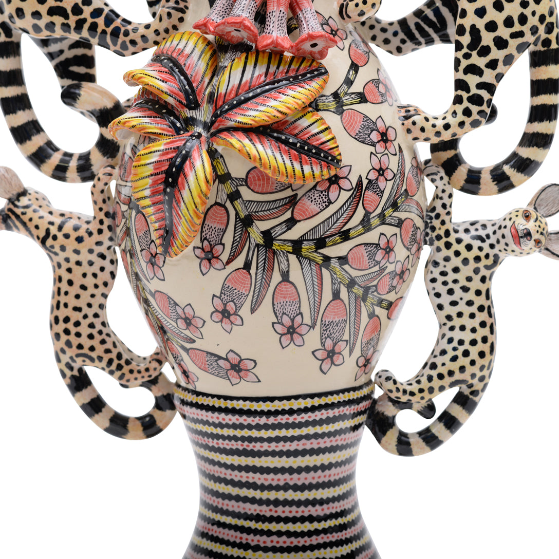 Genet cat vase