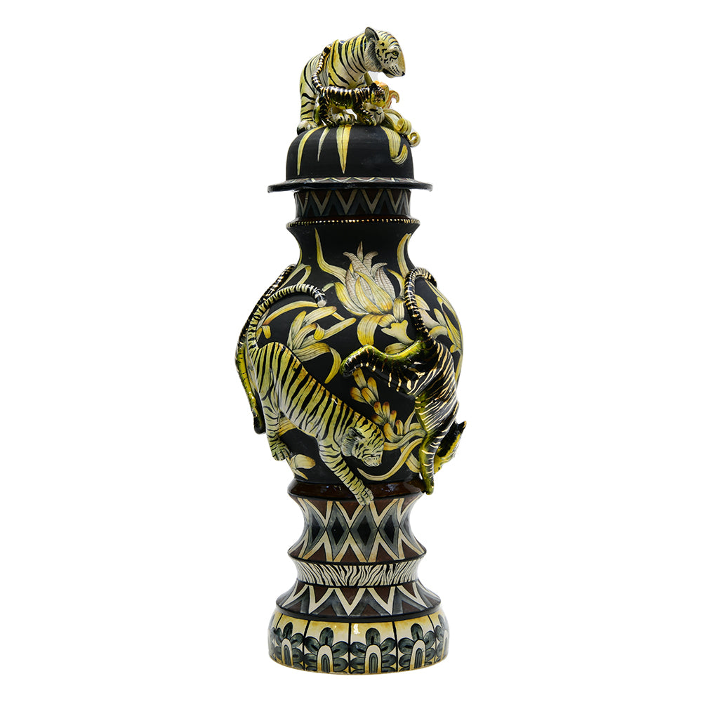 Tiger urn