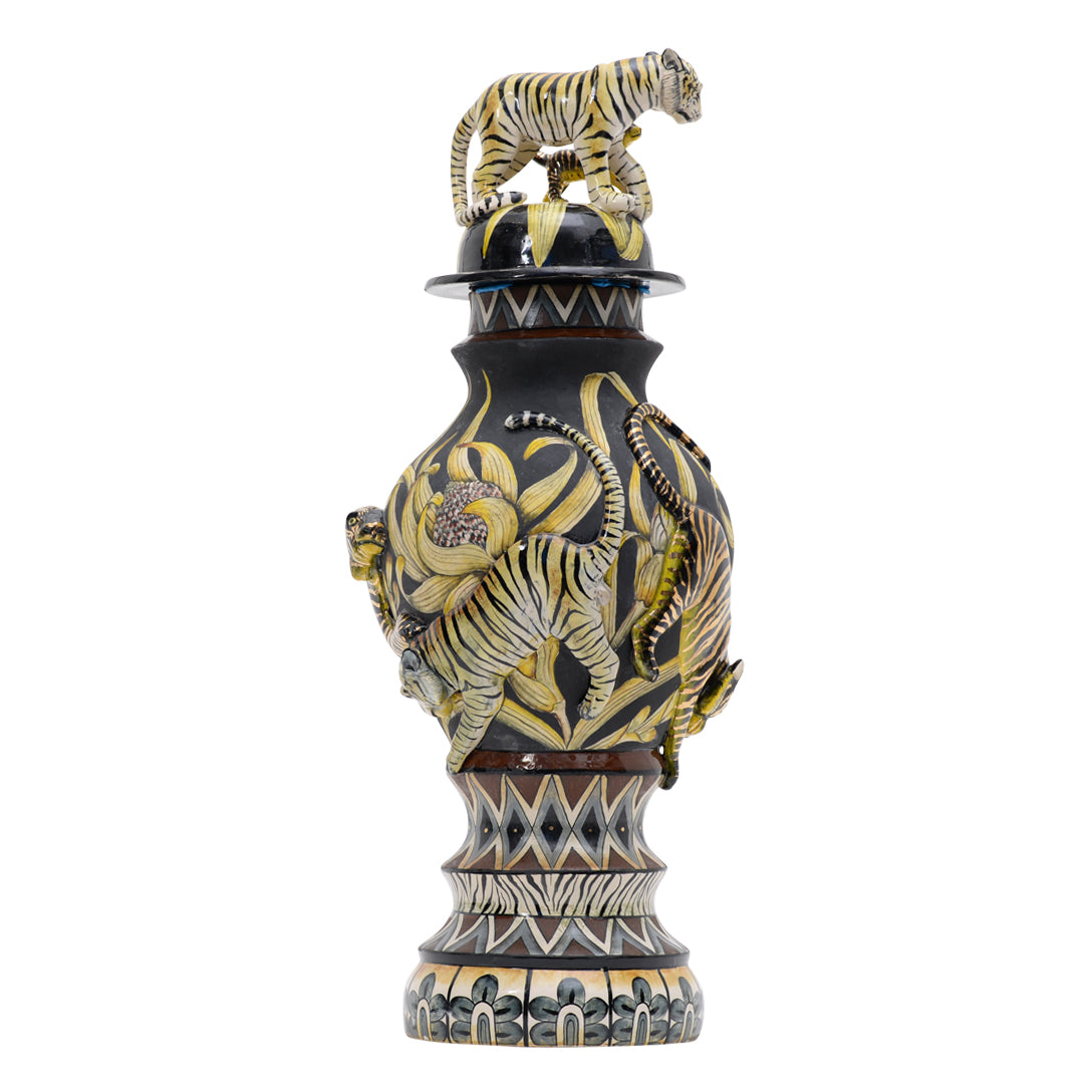 Tiger urn