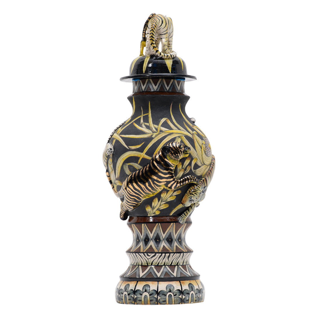 Tiger urn