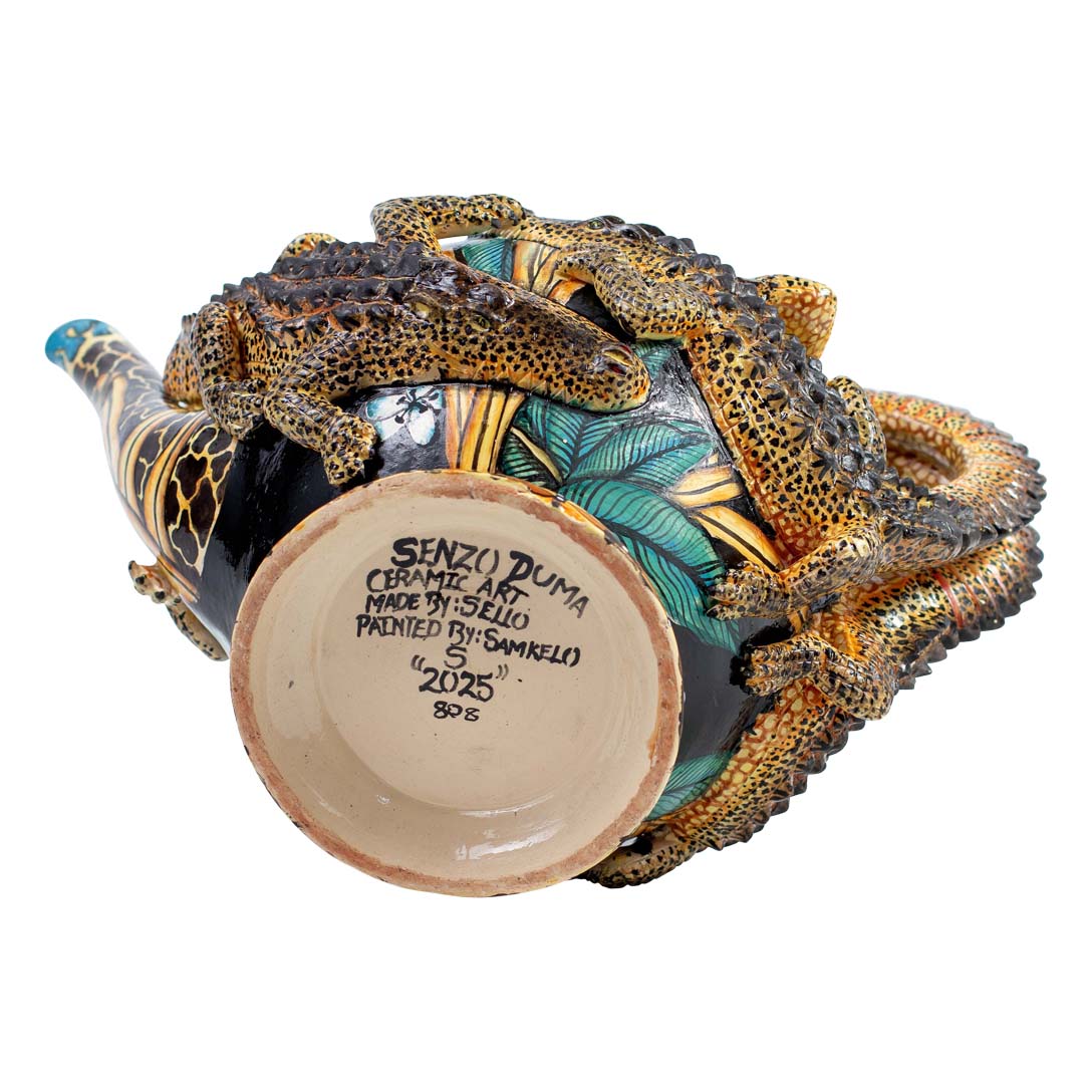 Crocodile & hibiscus flower teapot