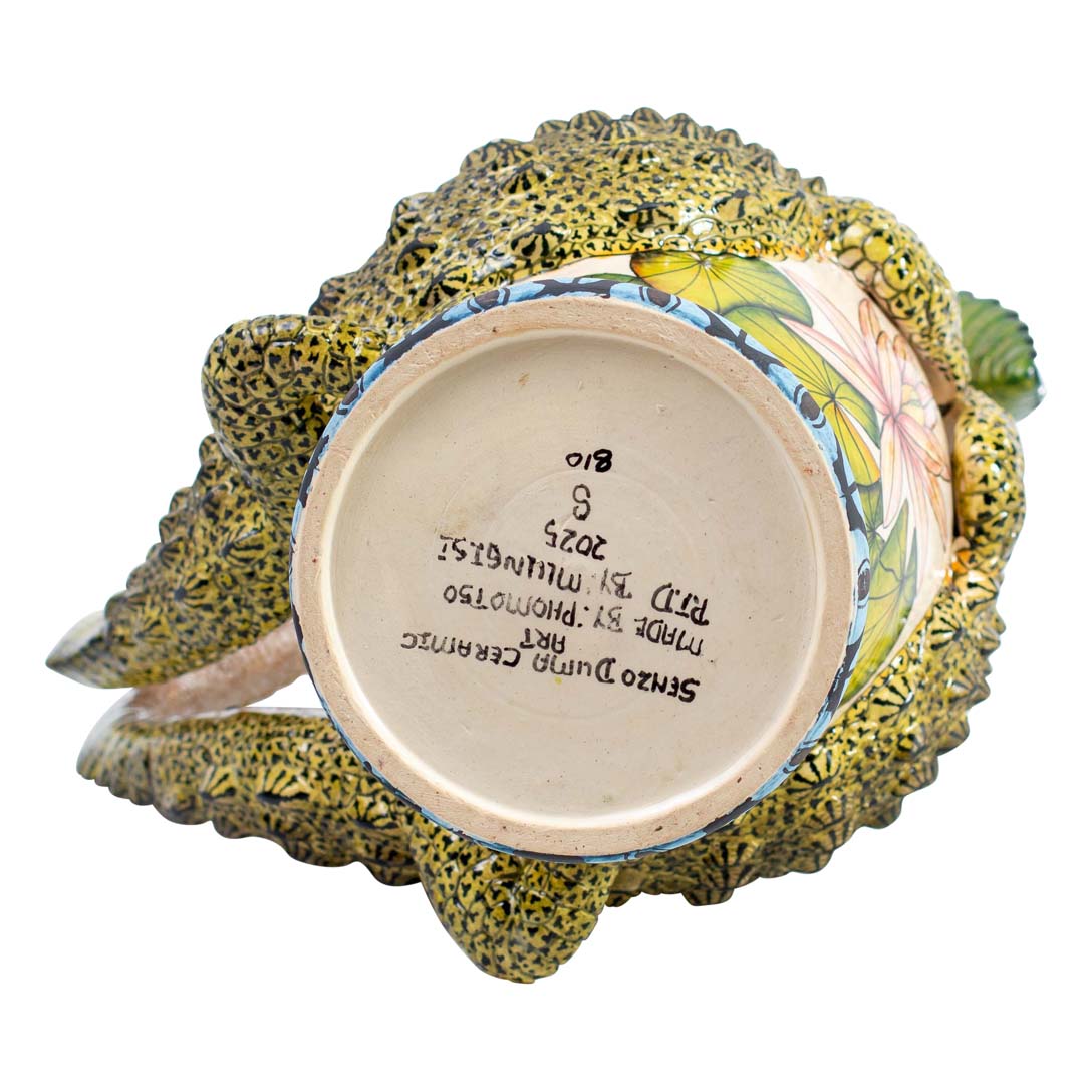 Crocodile & lilly pad jug