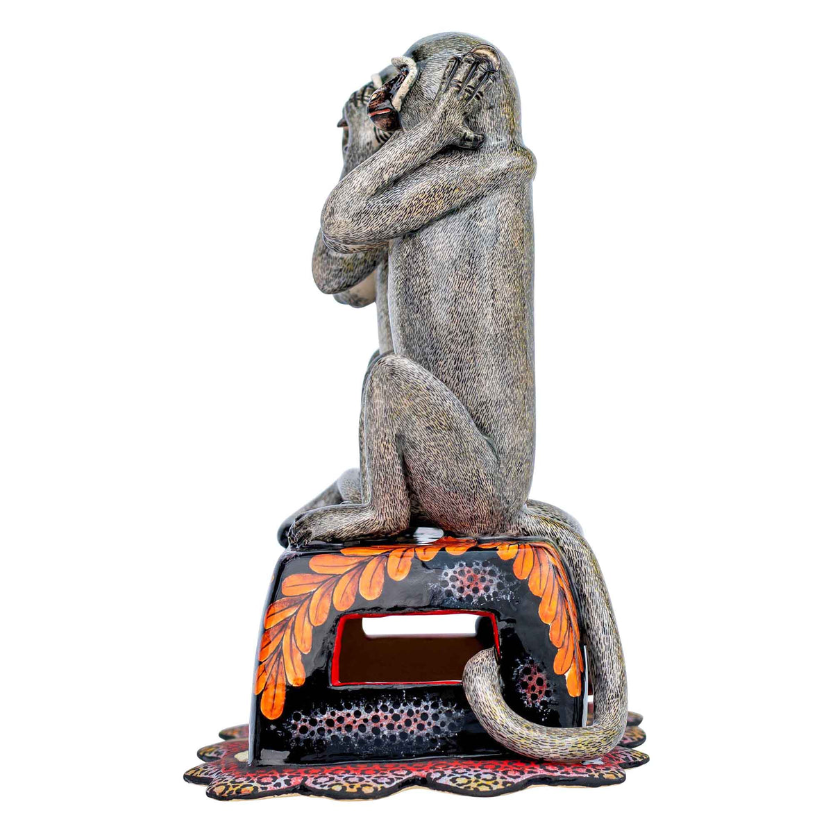 Speak, see, hear no evil monkey sculpture