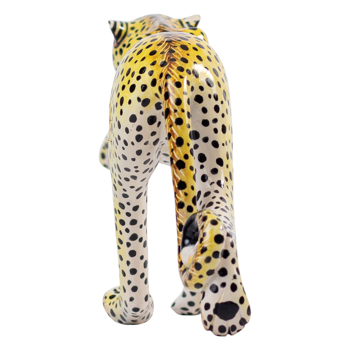 Cheetah sculpture