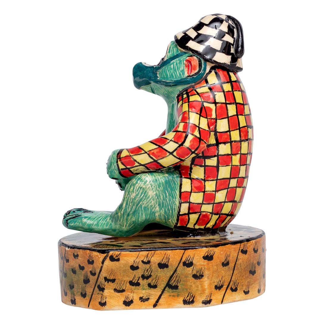 Monkey sculpture