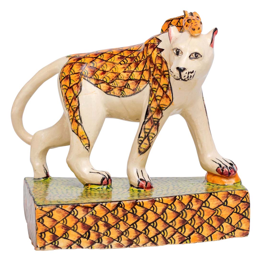 Leopard sculpture