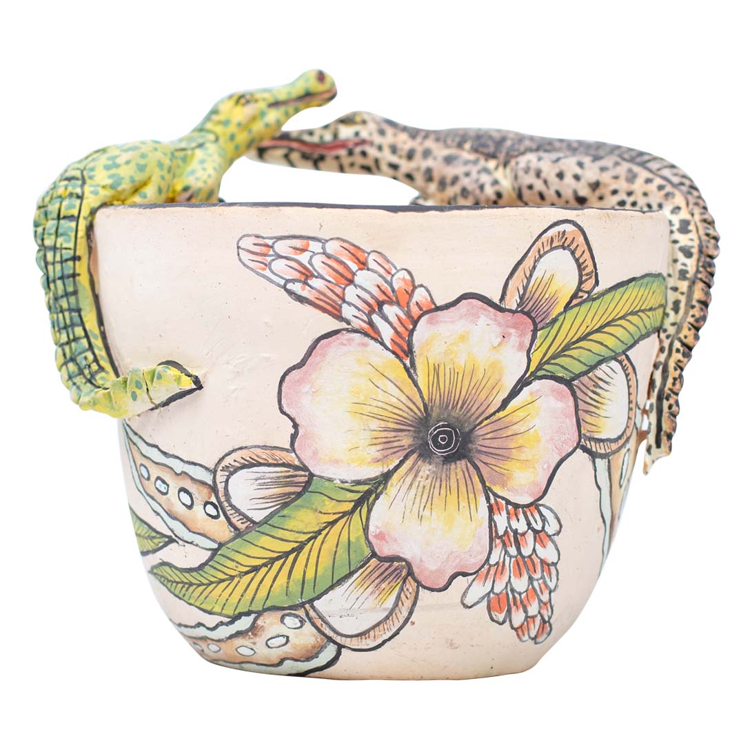 Crocodile bowl