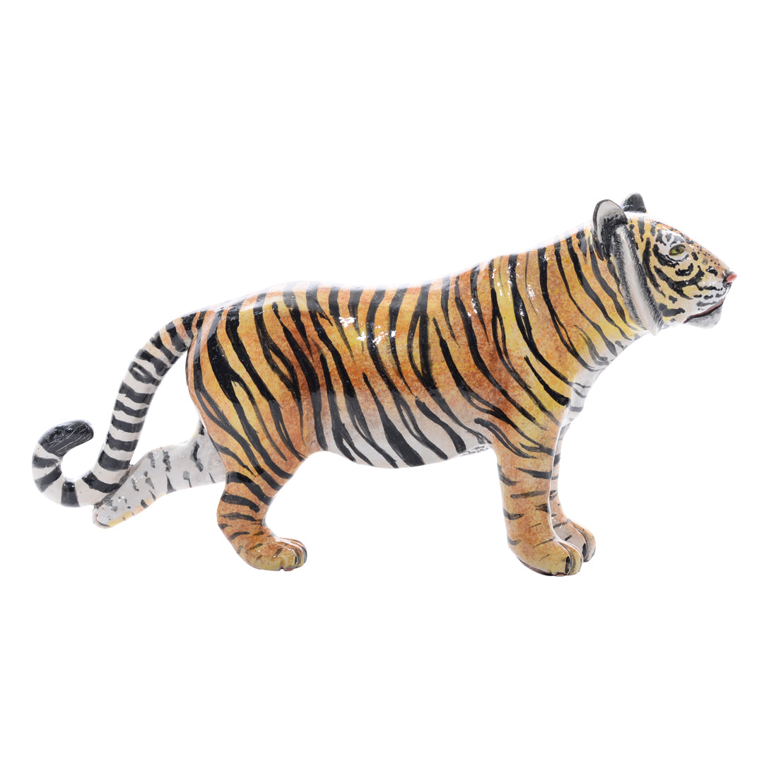 Tiger sculpture