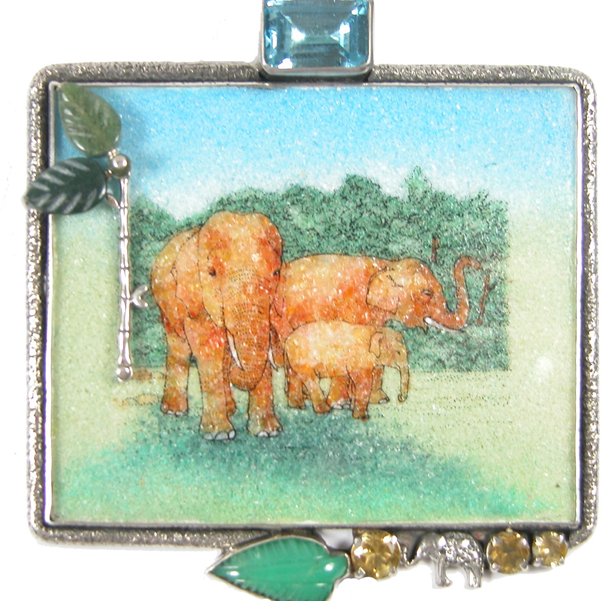 Elephants pin pendant