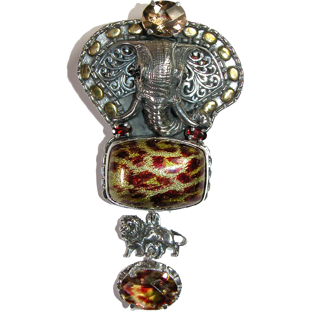 Lion & elephant pin pendant