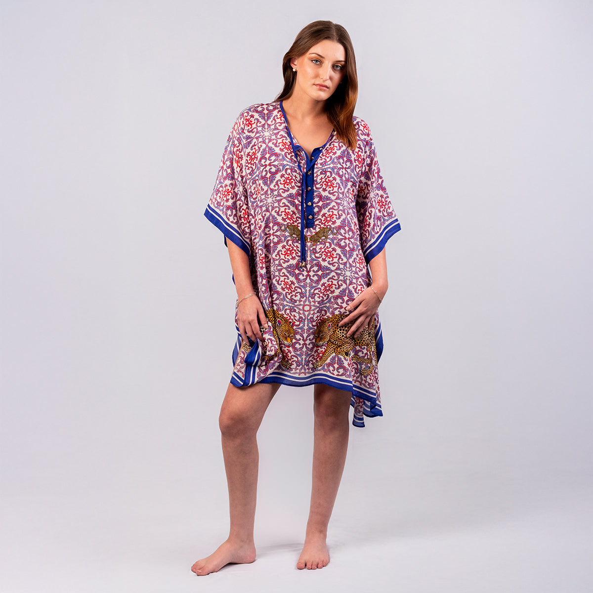 Short red & blue silk leopard-print kaftan