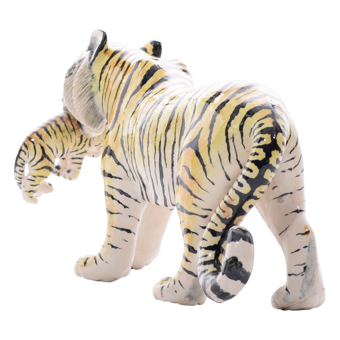 Tiger with Cub sculpture