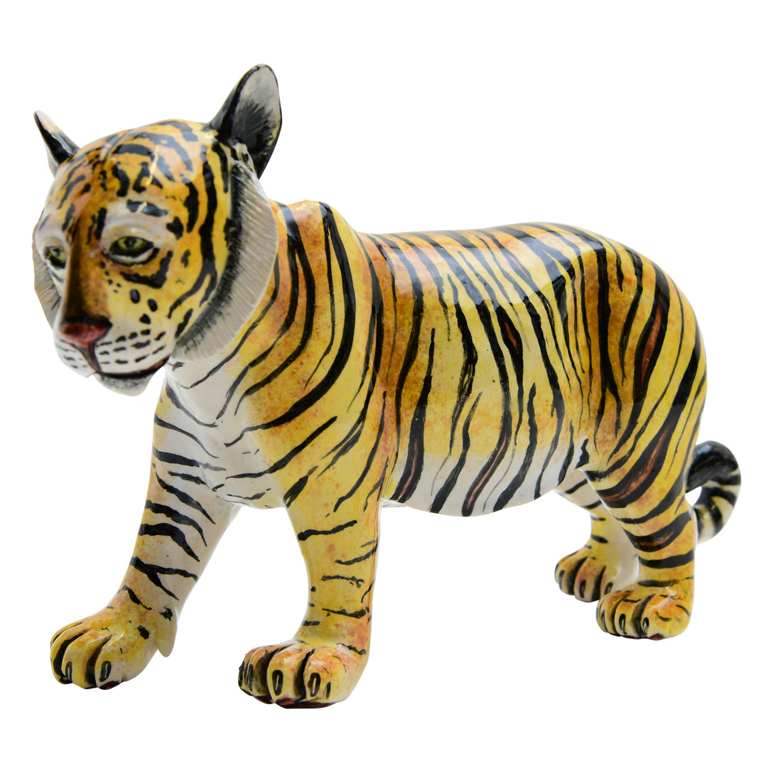 Tiger sculpture