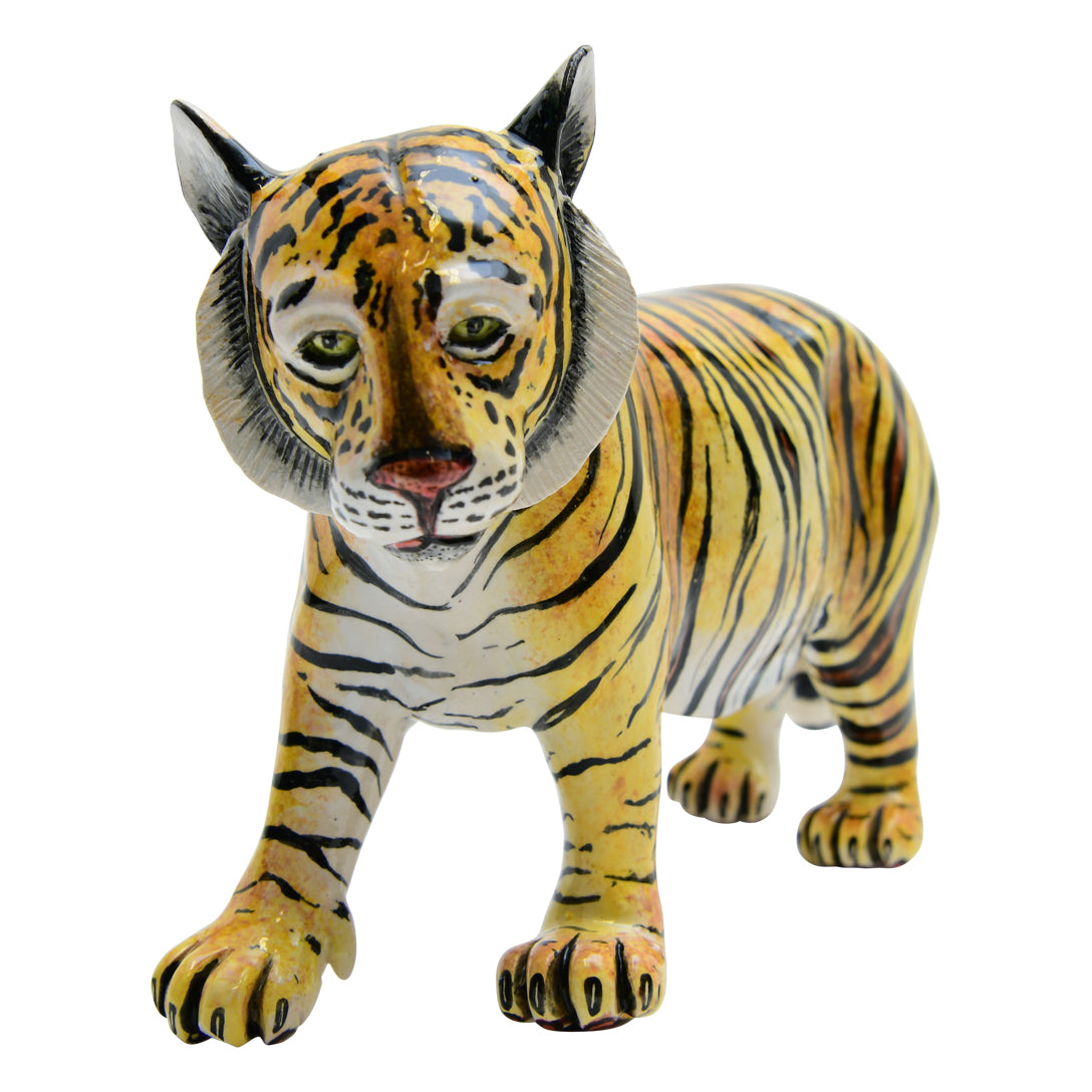 Tiger sculpture