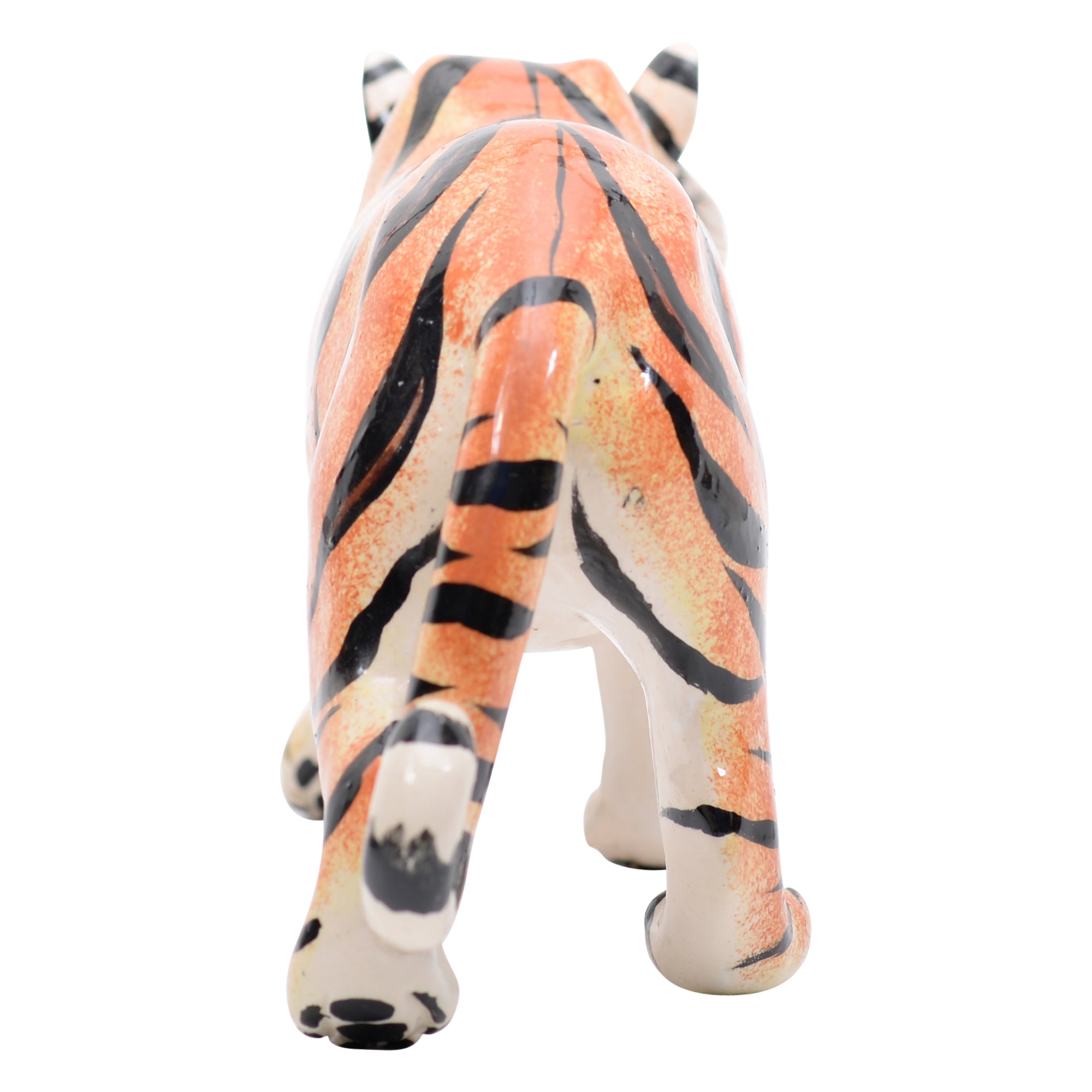 Tiger sculpture
