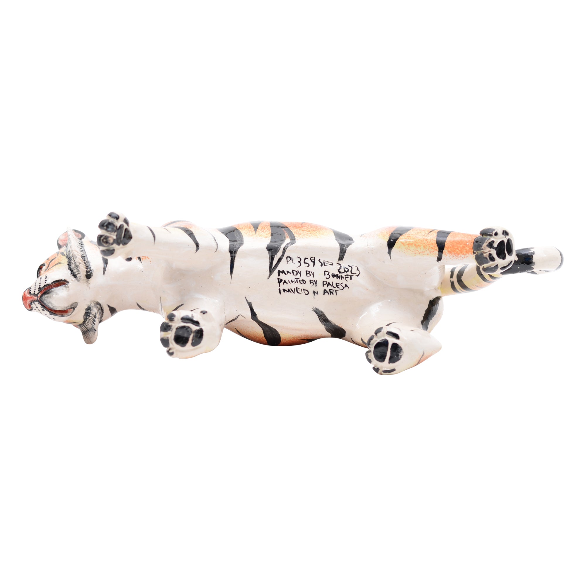 Tiger sculpture