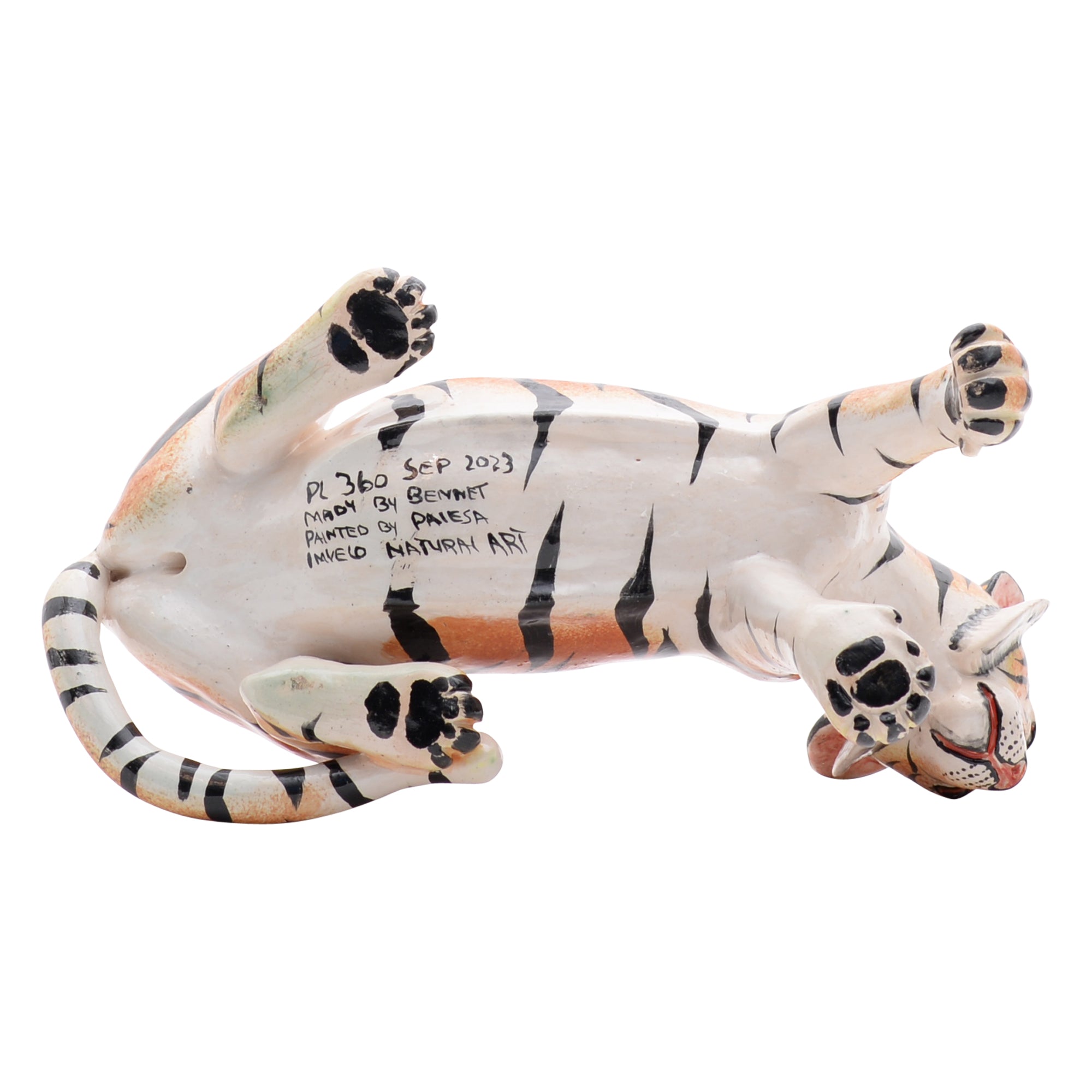 Tiger sculpture