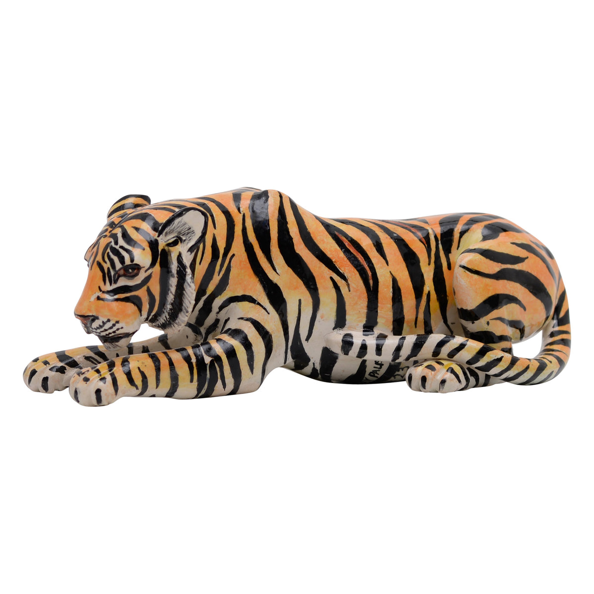 Tiger sculpture