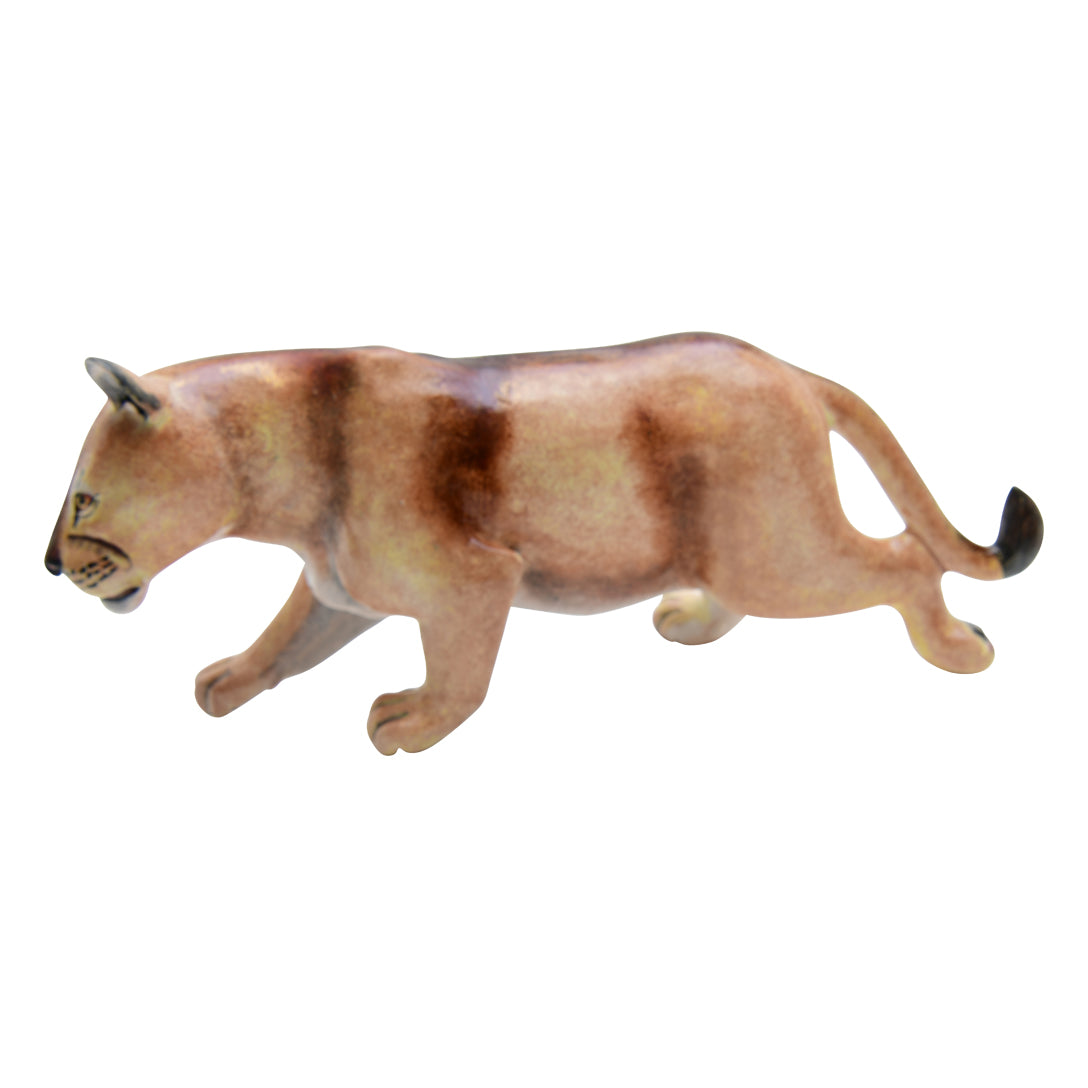 Lioness sculpture