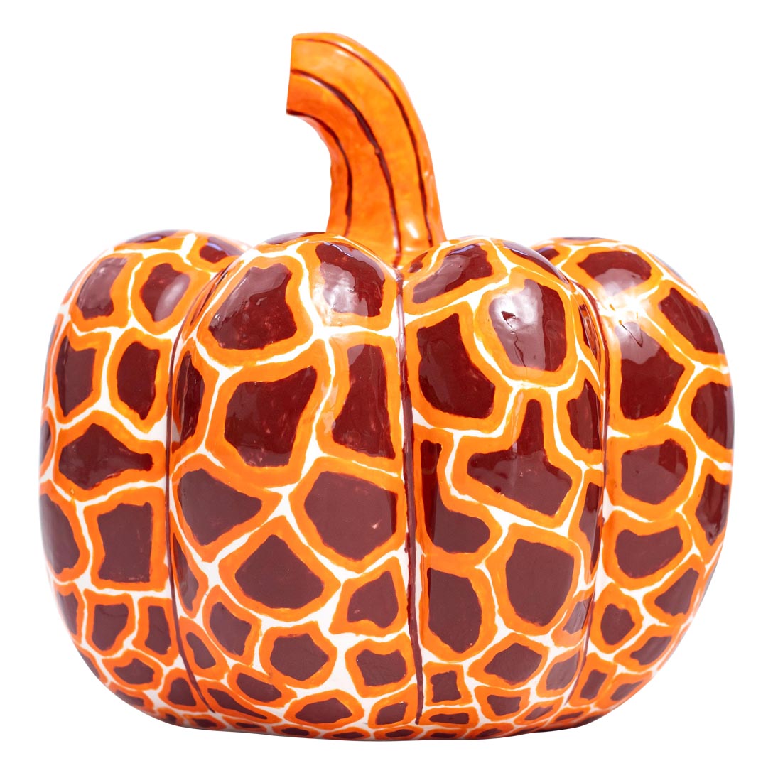 Safari giraffe pumpkin sculpture