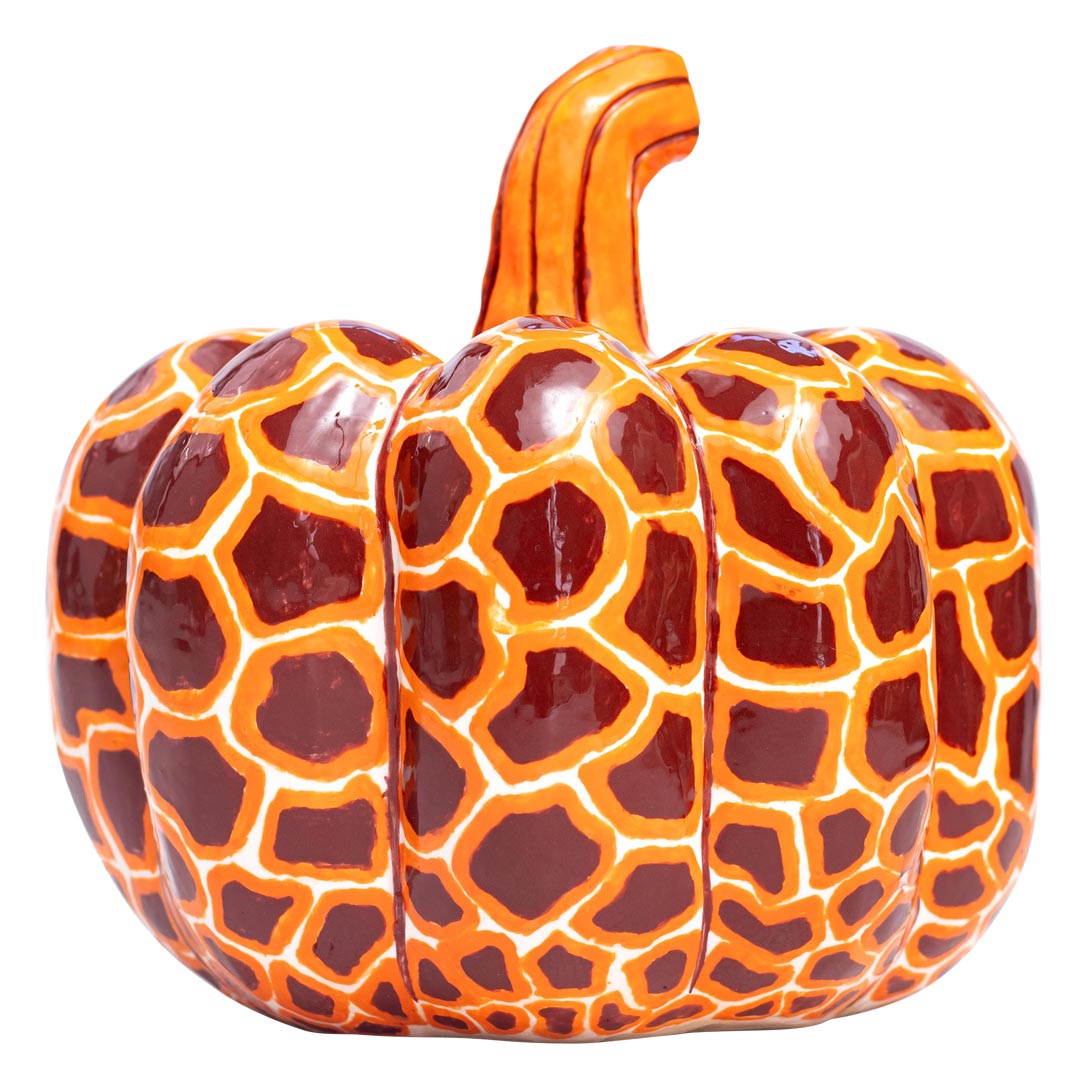 Safari giraffe pumpkin sculpture