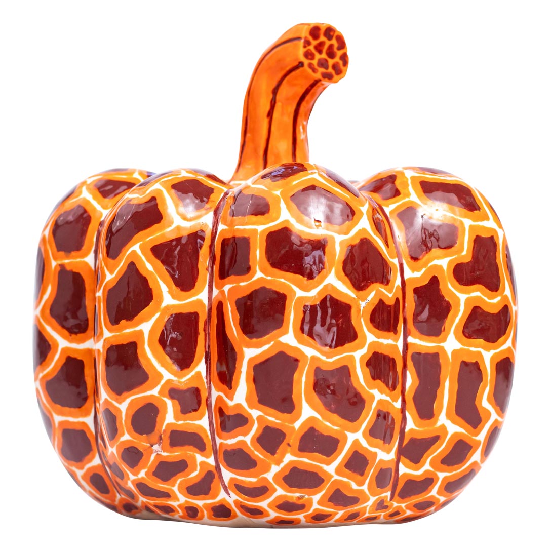 Safari giraffe pumpkin sculpture