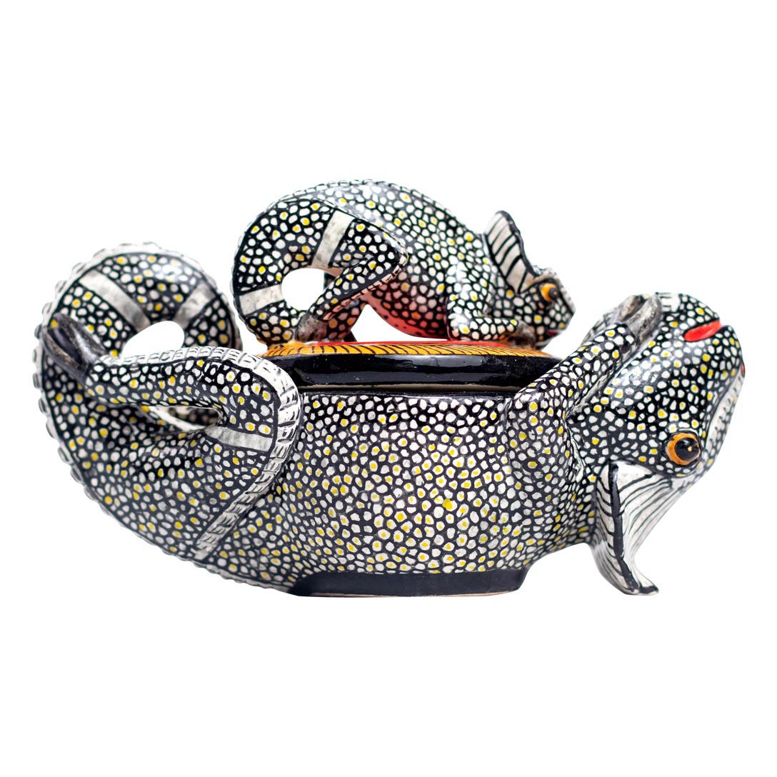 Small chameleon jewelry box