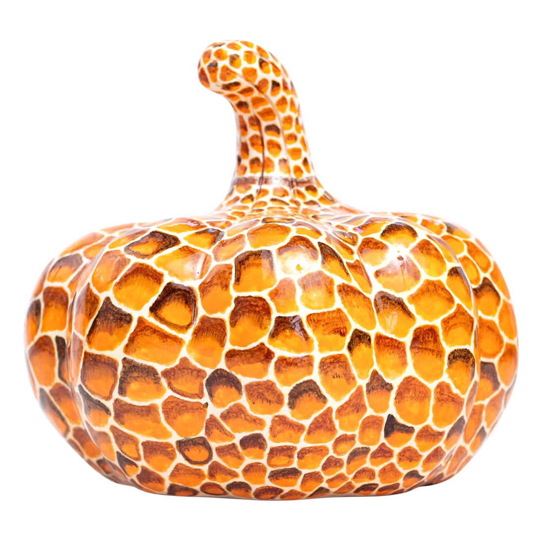 Safari giraffe pumpkin sculpture