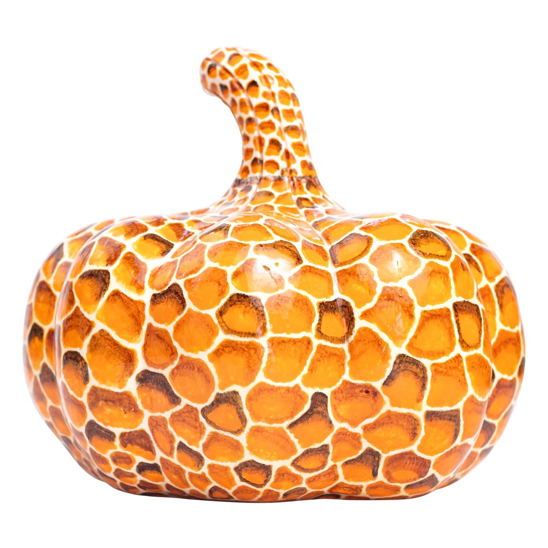 Safari giraffe pumpkin sculpture