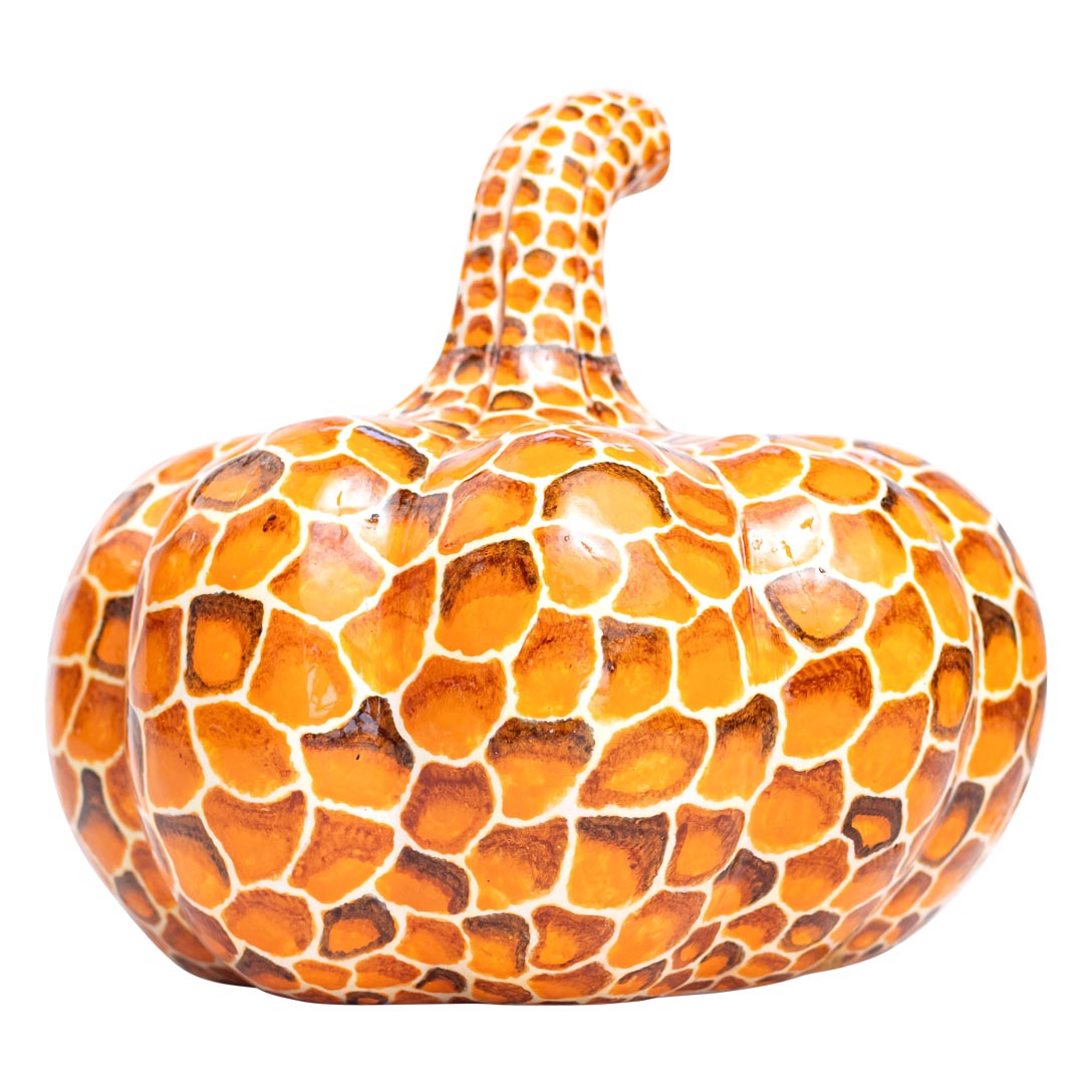 Safari giraffe pumpkin sculpture