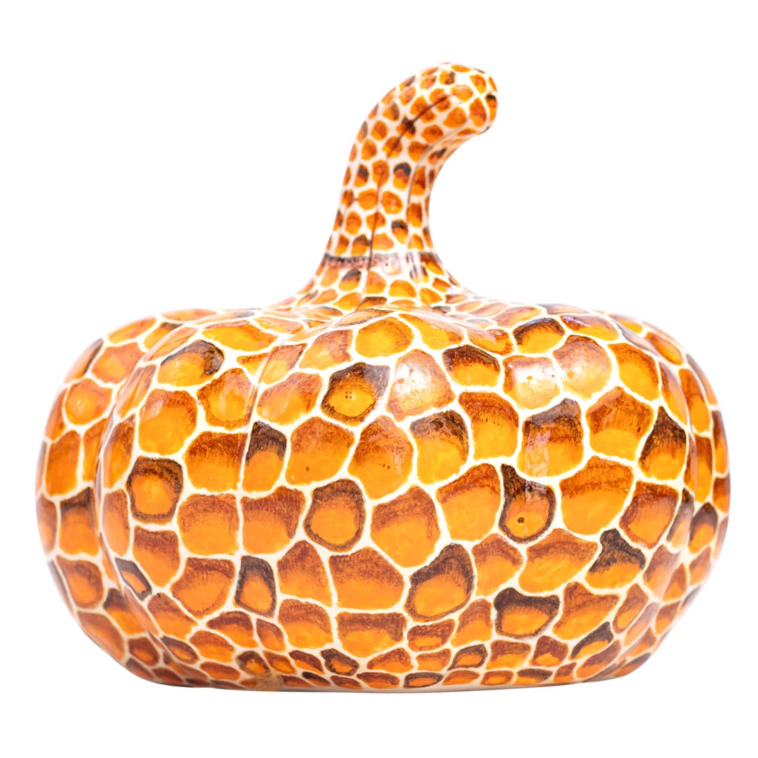 Safari giraffe pumpkin sculpture