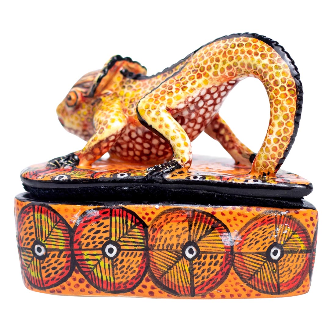 Chameleon jewelry box