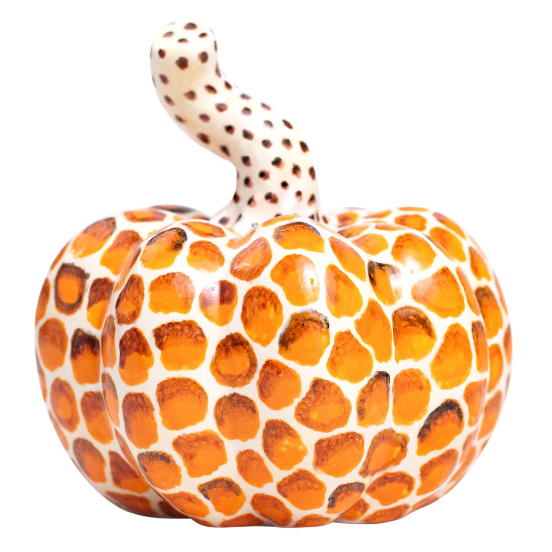 Safari giraffe pumpkin sculpture