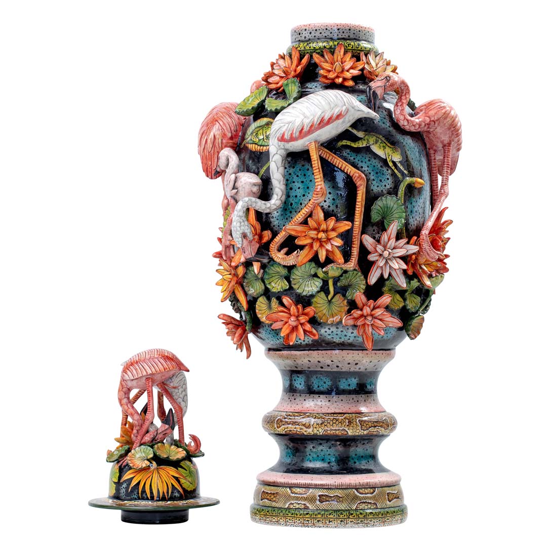 Flamingo & waterlily urn