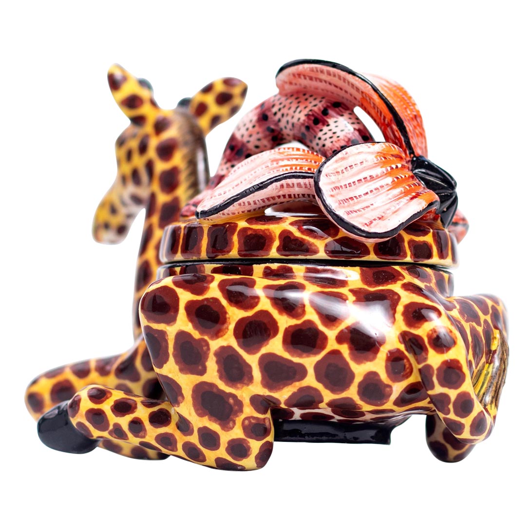 Small giraffe jewelry box