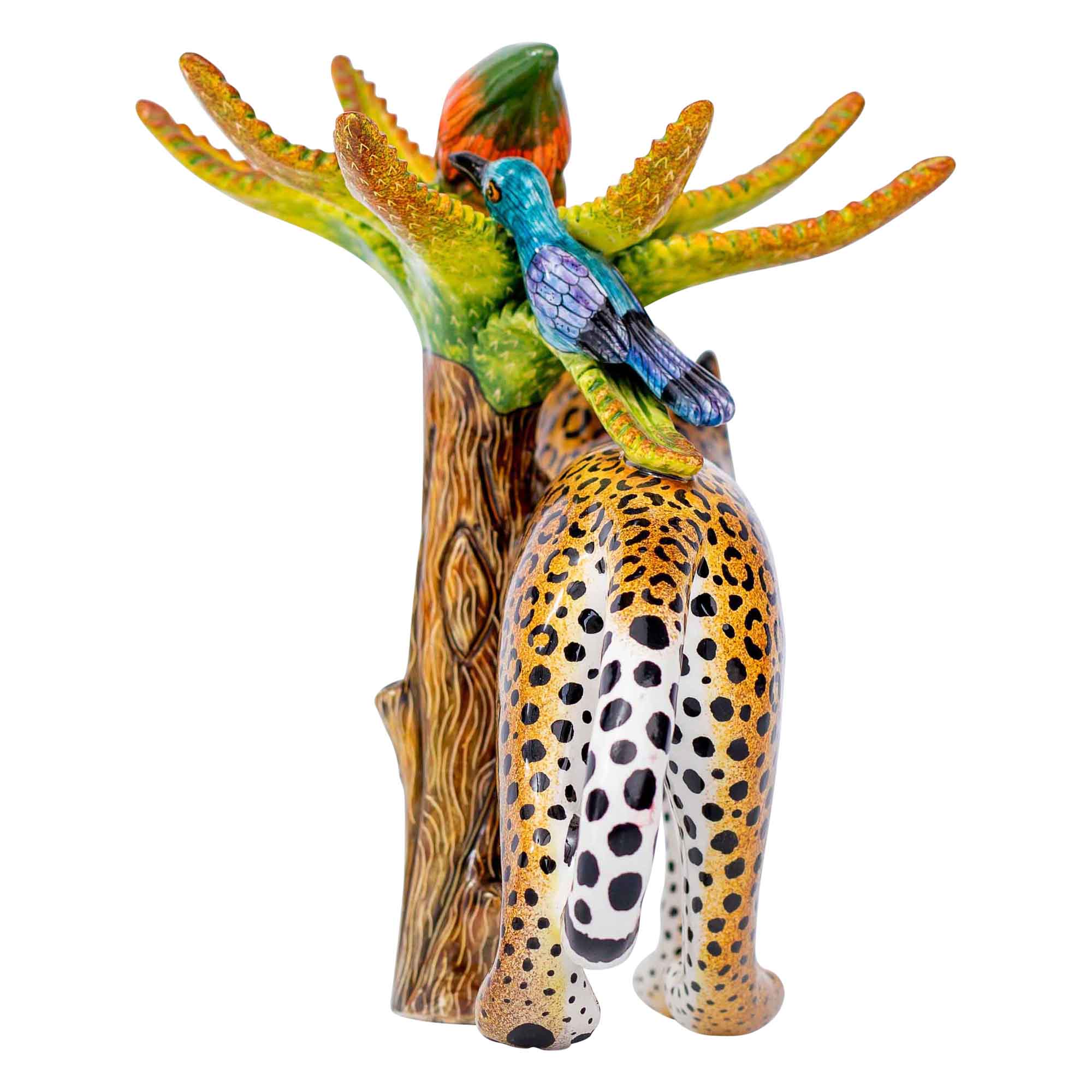 Leopard sculpture