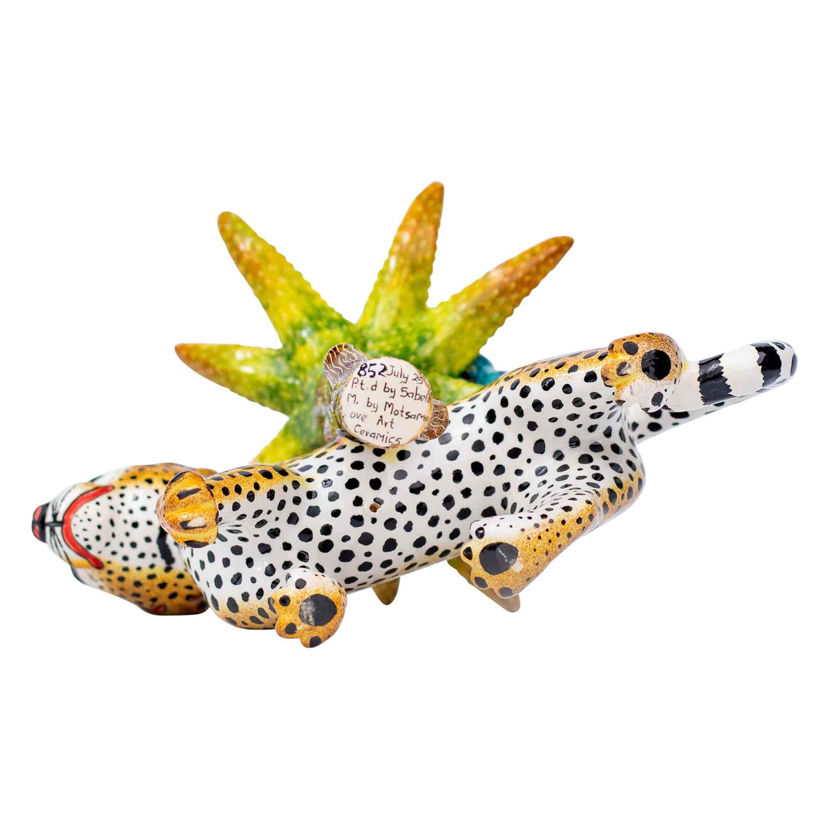 Leopard sculpture