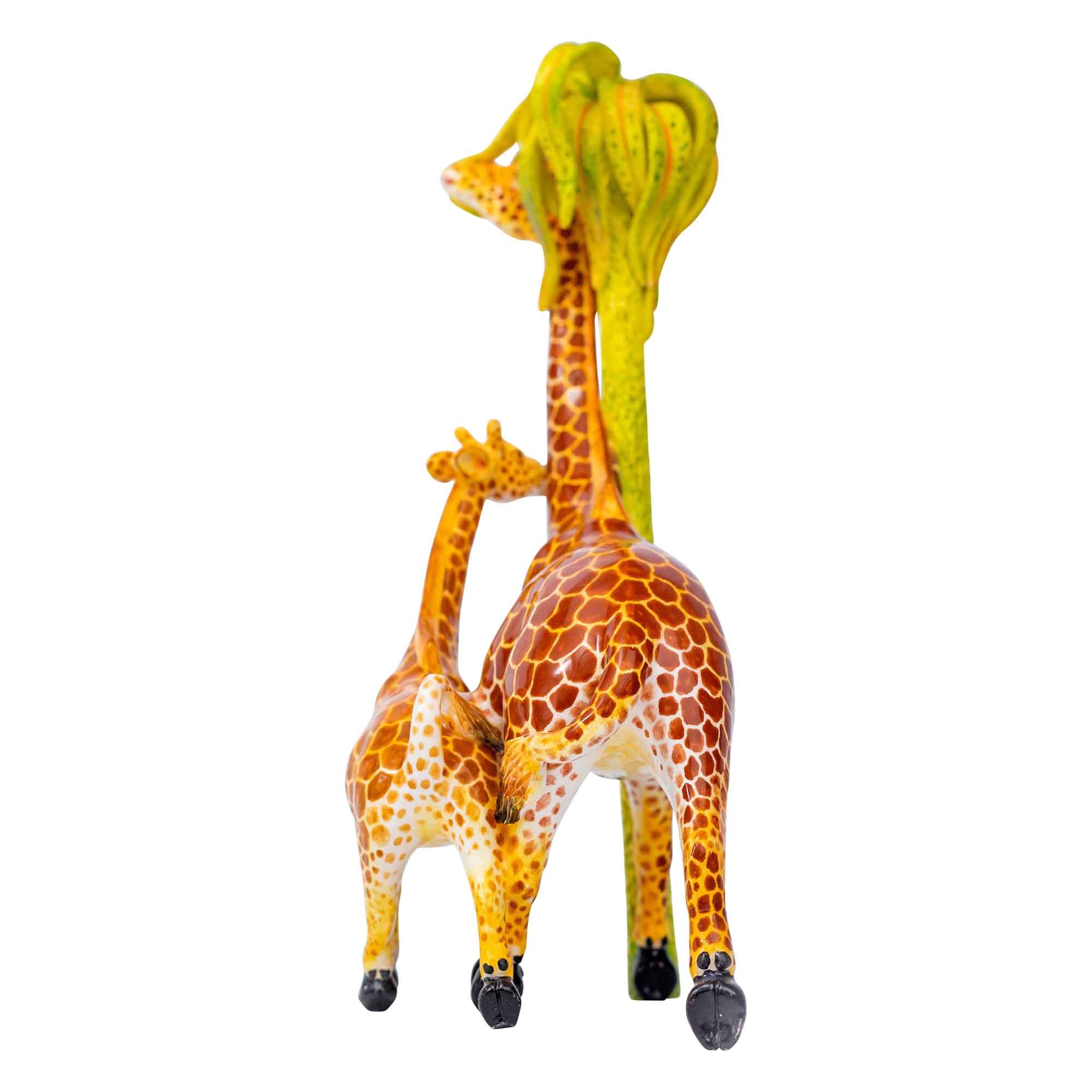 Giraffe sculpture