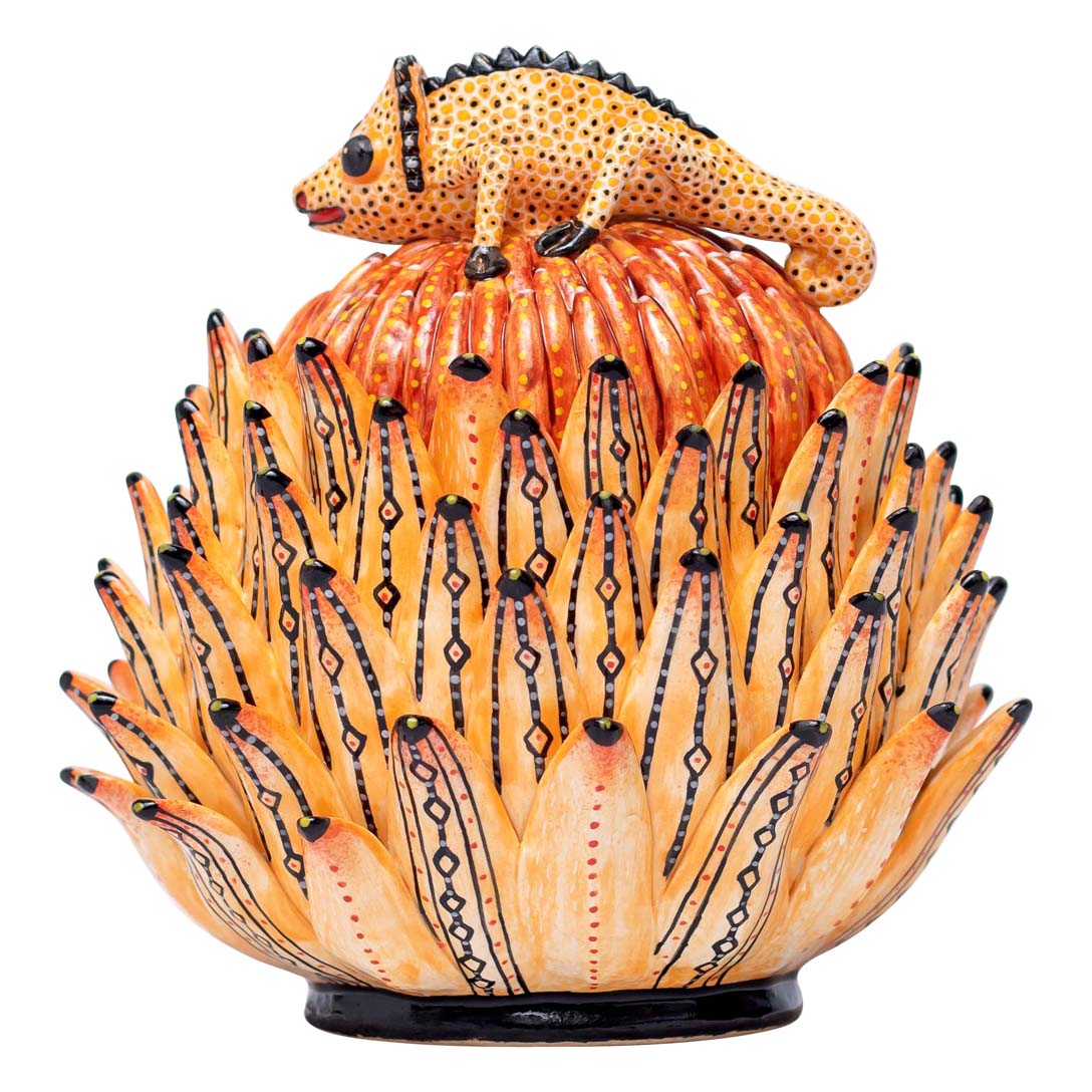 Protea, chameleon jewelry box